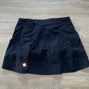 Lululemon Black Skirt - size 4